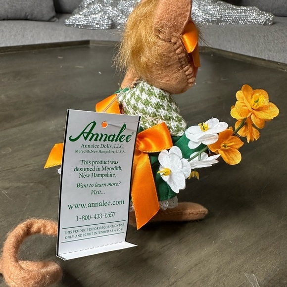 Annalee Dolls / / St. Patrick's Day / 6” Girl Irish Mouse - Picture 5 of 6